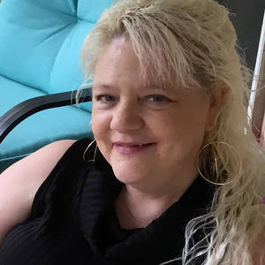 Meet your Posher, Pauline